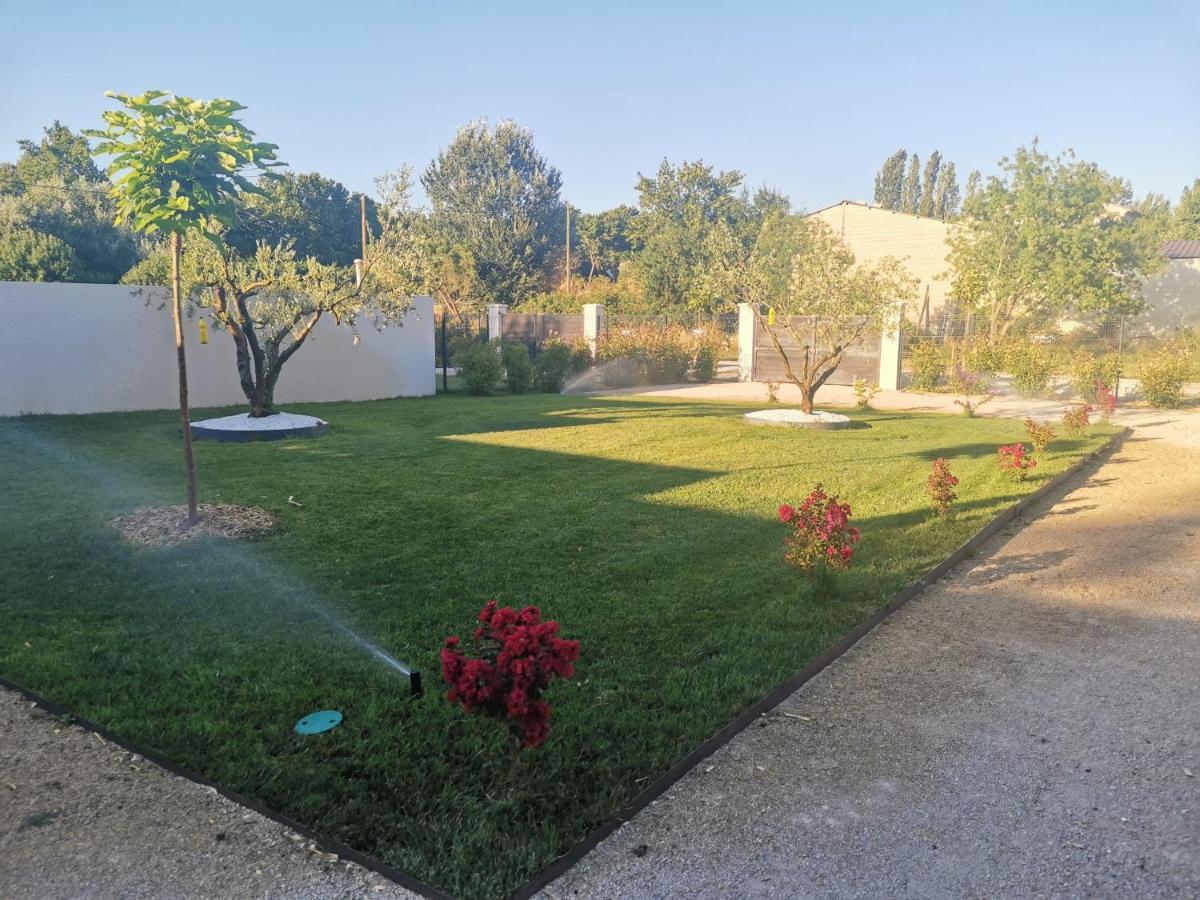 Maison En Campagne Αβινιόν Εξωτερικό φωτογραφία